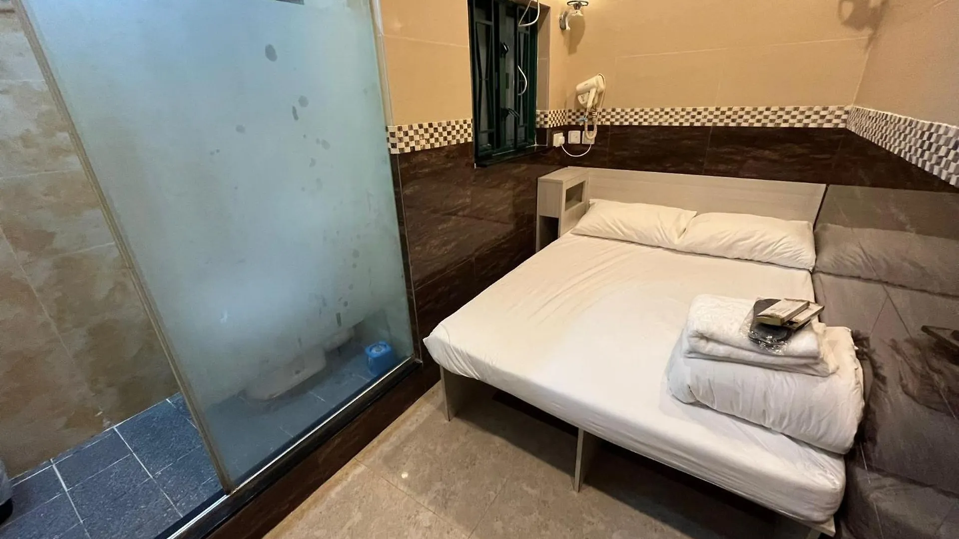 3D Inn Hong Kong Romance 0*,